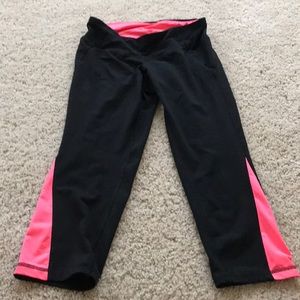 Capri workout pants
